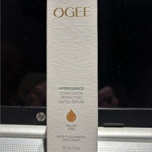 OGEE Hydraganics Complexion Perfecting Tinted Serum - Willow (30 ml)